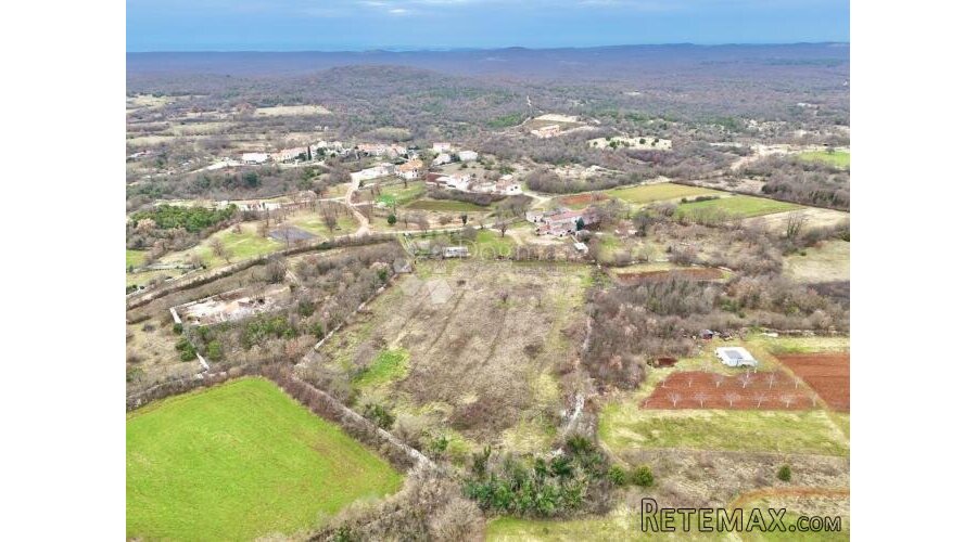 Krmed 1000m2, građevinsko zemljište