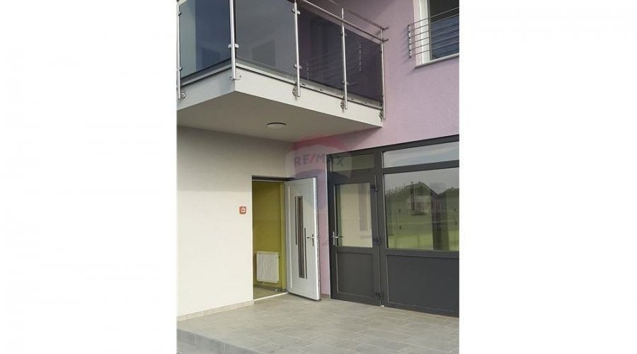 Uredski poslovni prostor u Trnovcu; 182 m2 - 12