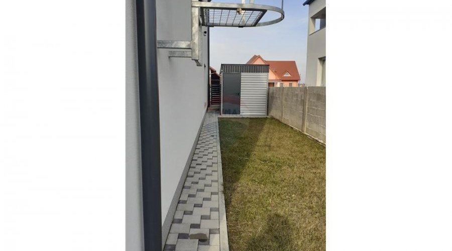 Uredski poslovni prostor u Trnovcu; 182 m2 - 13