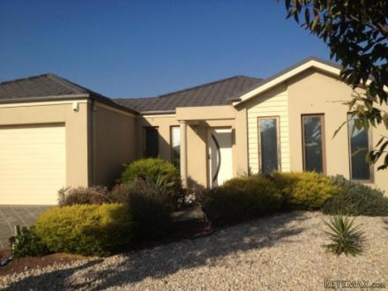 Beautiful Three Bedroom House - Perfect..