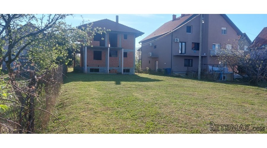 Kuca u Ostruznici na 15ari placa - 14