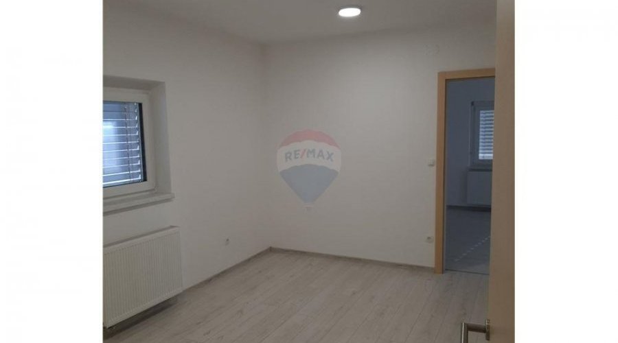 Uredski poslovni prostor u Trnovcu; 182 m2 - 22