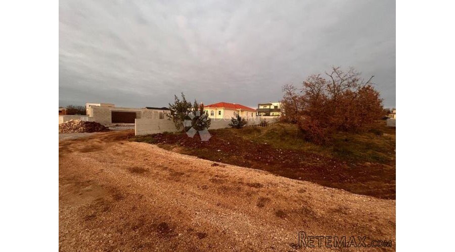 Građevinsko zemljište 800m2- Murvica, Zadar