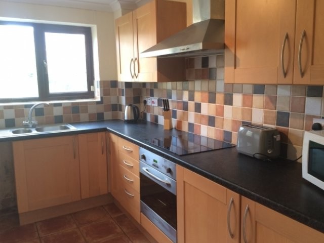 ROOM TO LET IN RANDLAY - ALL BILLS.. - 2