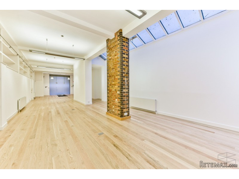 Ravey Street EC2A - 2