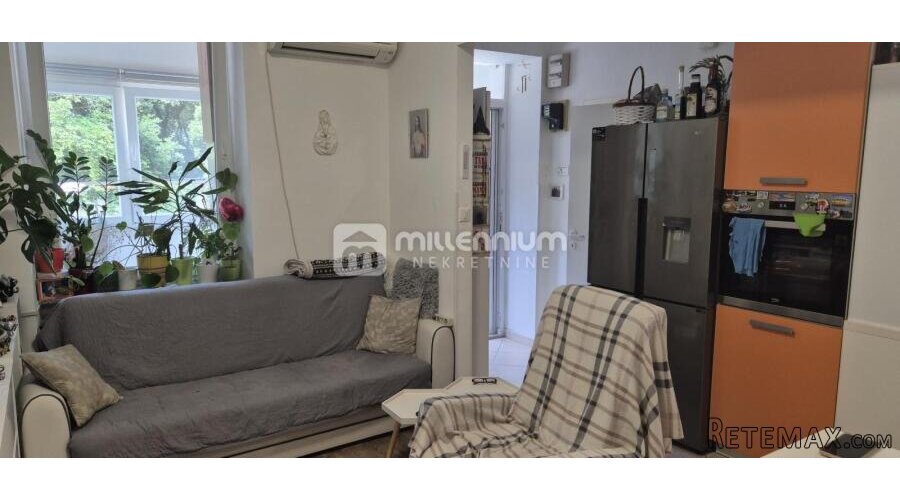 Mlaka, 57m2, 3-sobni stan s dnevnim boravkom - 2