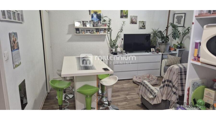 Mlaka, 57m2, 3-sobni stan s dnevnim boravkom - 3