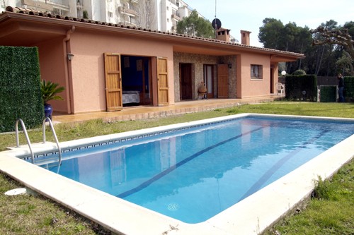 CARMEN - HUTG-009052 Detached · Tamariu