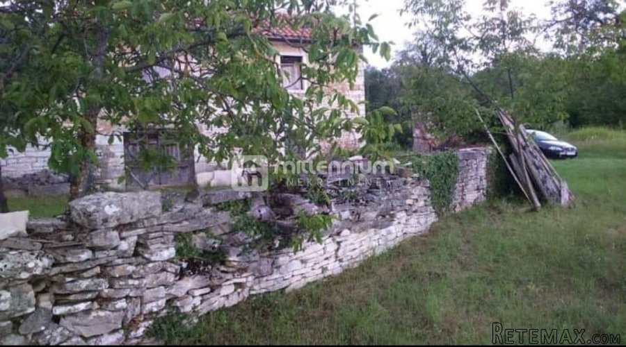 Istra, Oprtalj, 160m2, kamena kuća s velikom okućnicom - 2