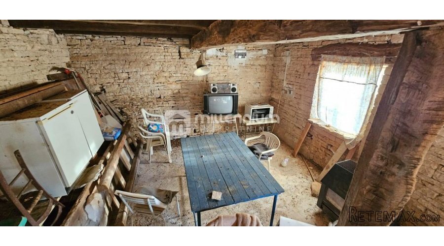 Istra, Oprtalj, 160m2, kamena kuća s velikom okućnicom - 9