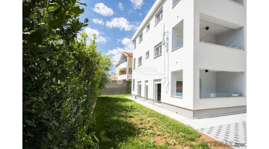 STAN S-2 NAMJEŠTEN BIOGRAD NA MORU NOVOGRADNJA