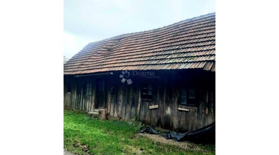 Imanje u Ogulinu sa građevinskom dozvolom