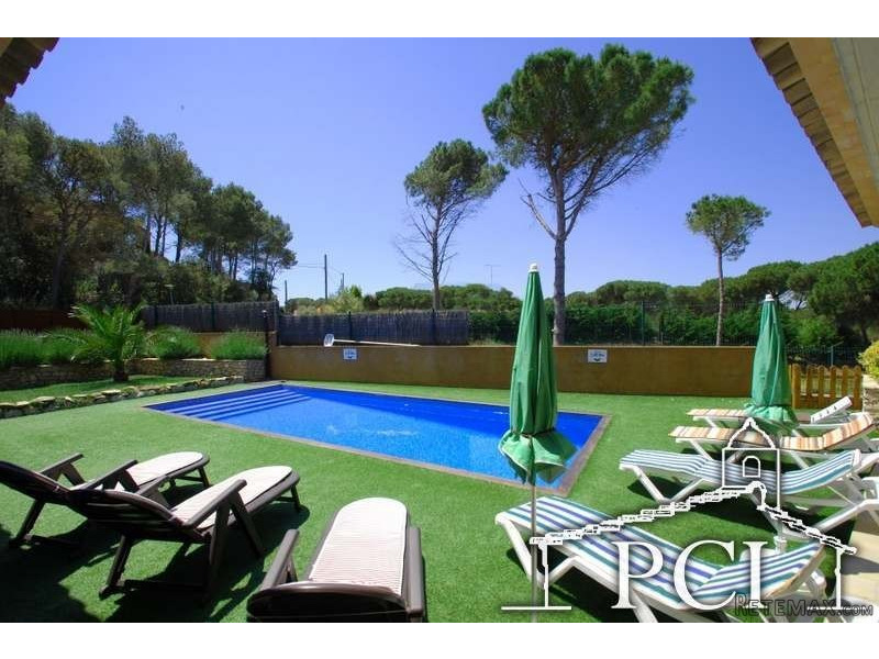 Detached house with private pool in.. - 2