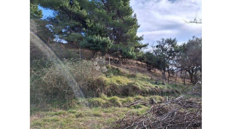 Građevinski teren u Banjolu na Rabu