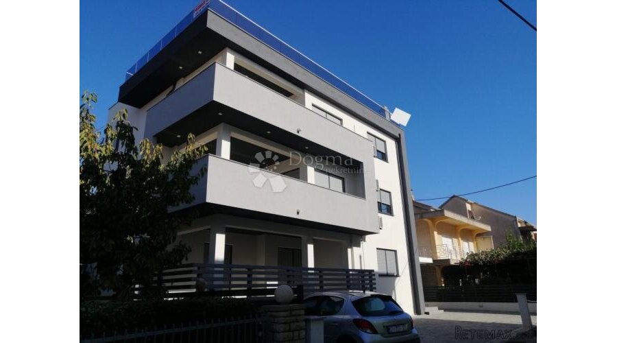 VODICE, predivan atraktivan stan sa panoramskim pogledom na