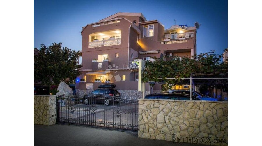 Apartmanska kuća Zadar, Borik