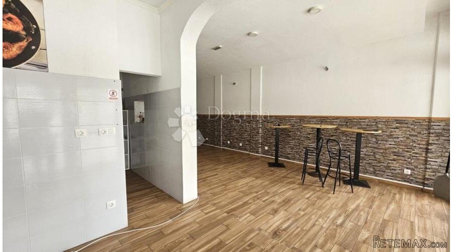 POSLOVNI PROSTOR - PIZZERIA - OKOLICA POREČA - 50 M OD MORA - 3