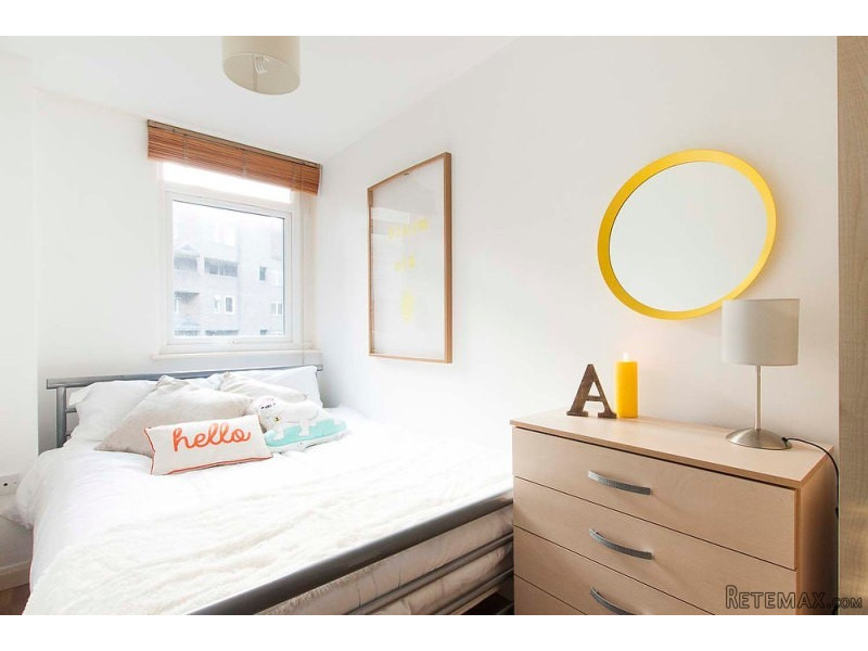 Single with double bed near Westbourne..