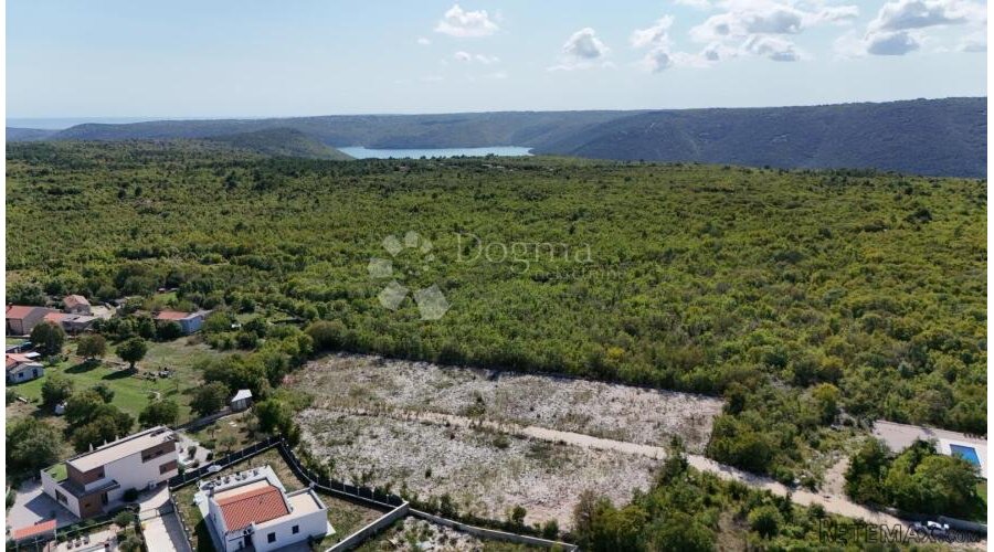 GRAĐEVINSKO ZEMLJIŠTE NADOMAK MORA! Okolica Labina - 3