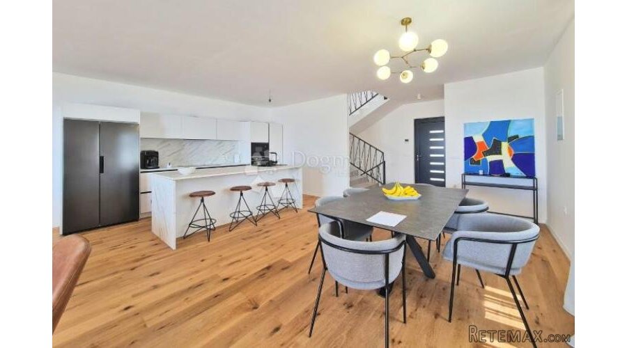Duplex kuća u Kostreni!