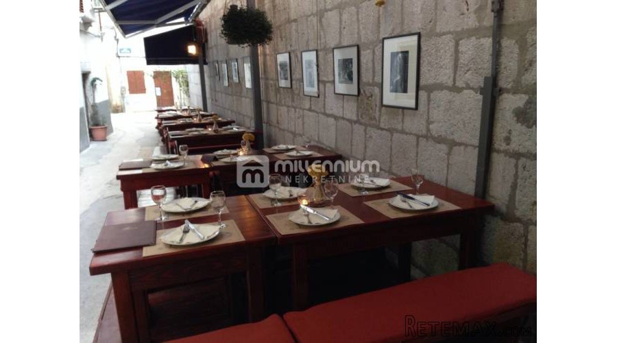 Otok Cres, Grad Cres, kuća s restoranom, apartmanima i.. - 2
