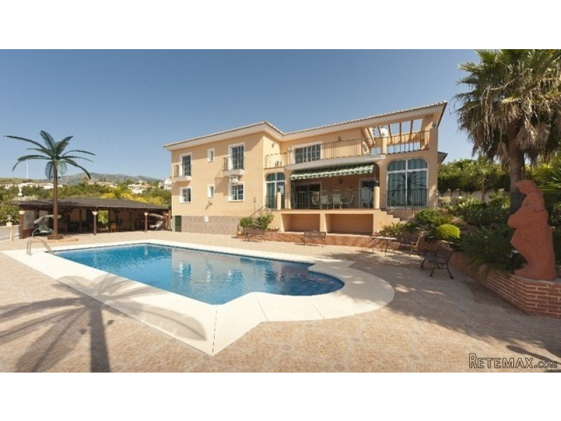 6 Bedroom Finca Villa - 2