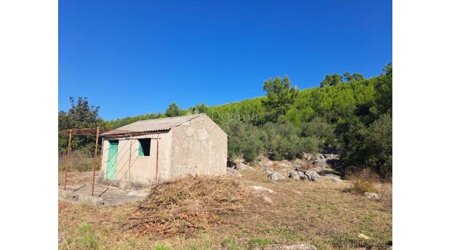 BLATO - kućica, poljoprivredno zemljište i šuma