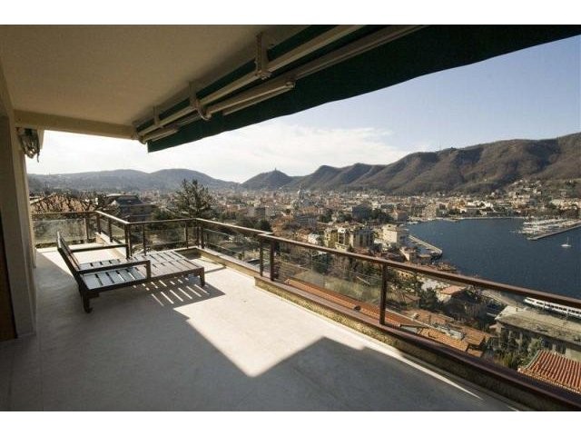 3 bedroom Apartment For Sale: Como..