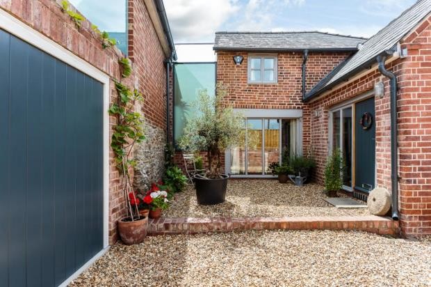 Oakapple, Tarrington, Hereford, HR1 4HX