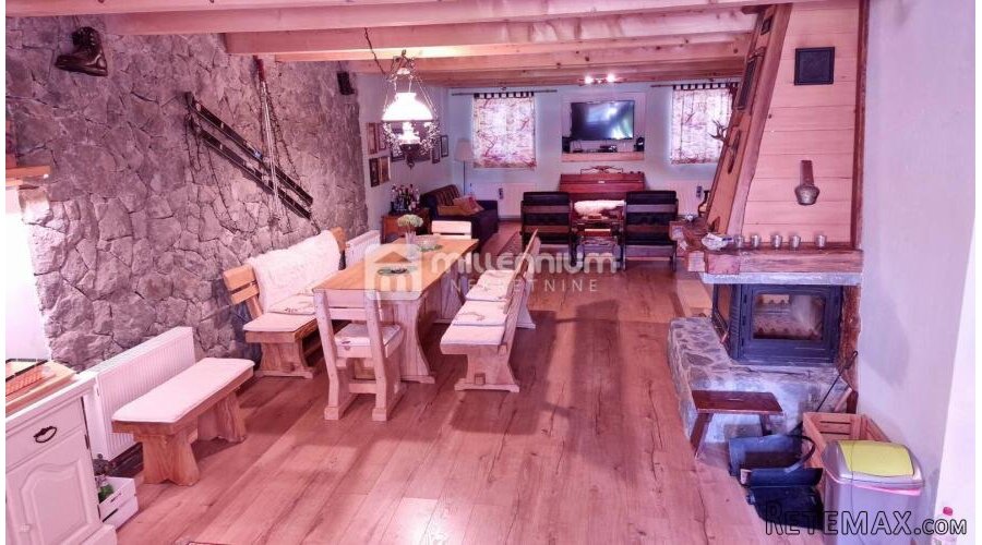 Gorski Kotar, Mrkopalj, 202m2, kuća s terasom i saunom