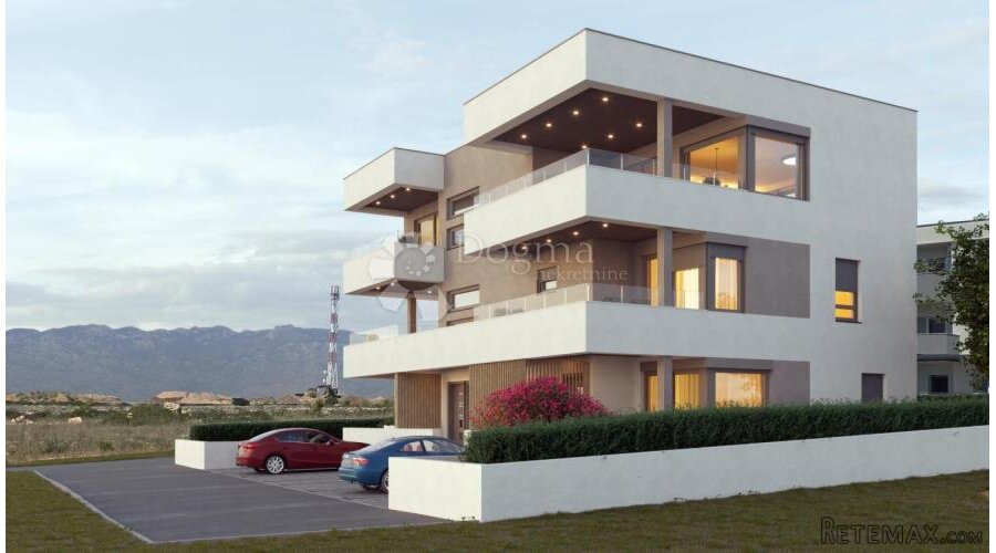 Poljoprivredno 1665m² uz građevinsku zonu – Lukoran - 3