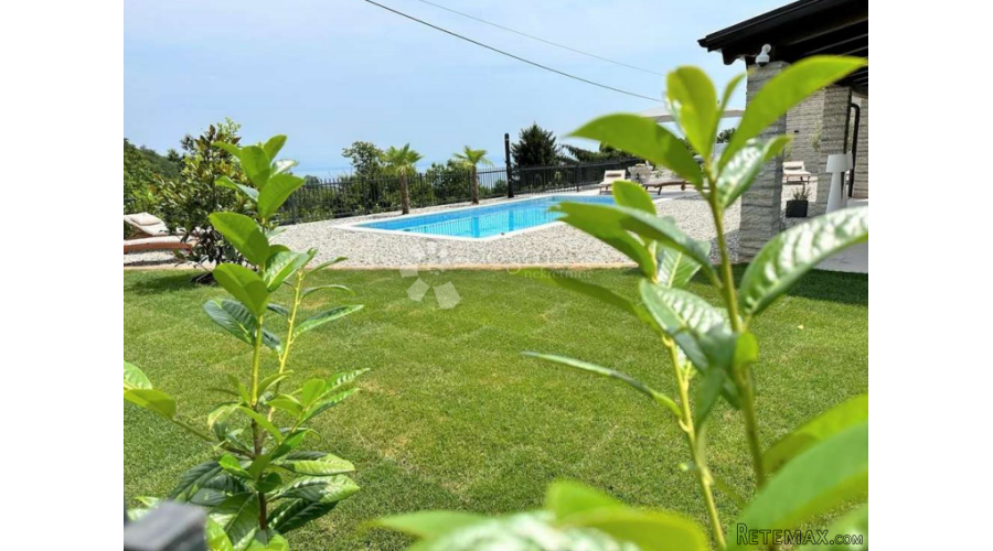 OPATIJA - OKOLICA - LUKSUZNA VILA S GRIJANIM BAZENOM I PREDI