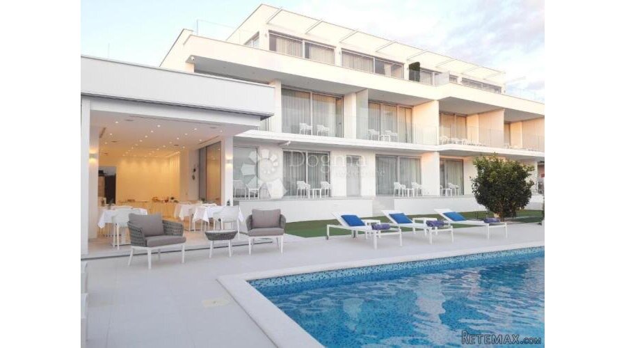 ZADAR BORIK LUXUZNA STAMBENA ZGRADA U FUNKCIJI HOTELA