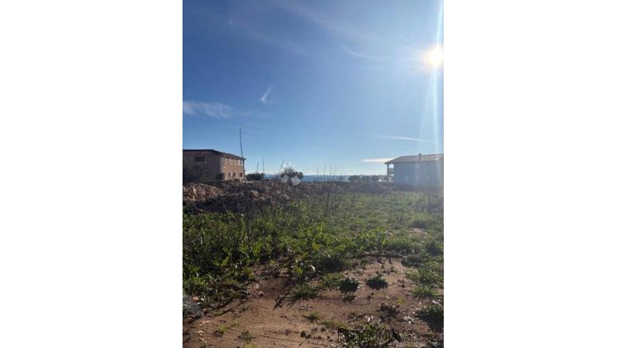 Odlično građevinsko zemljište s pogledom na more – 947 m² - 3