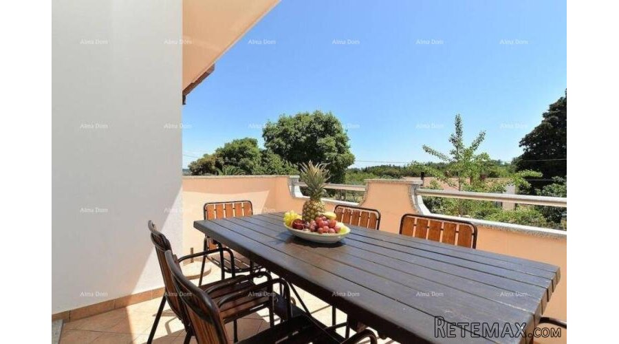 Na prodaju kuća s apartmanima u Štinjanu. - 5