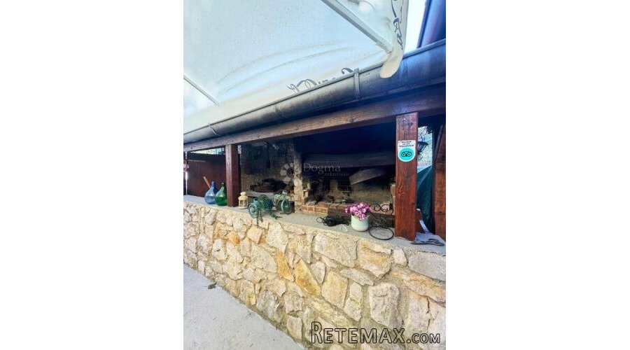 ARTATORE, KUĆA S RENOMIRANIM RESTORANOM...PRILIKA!!!! - 3