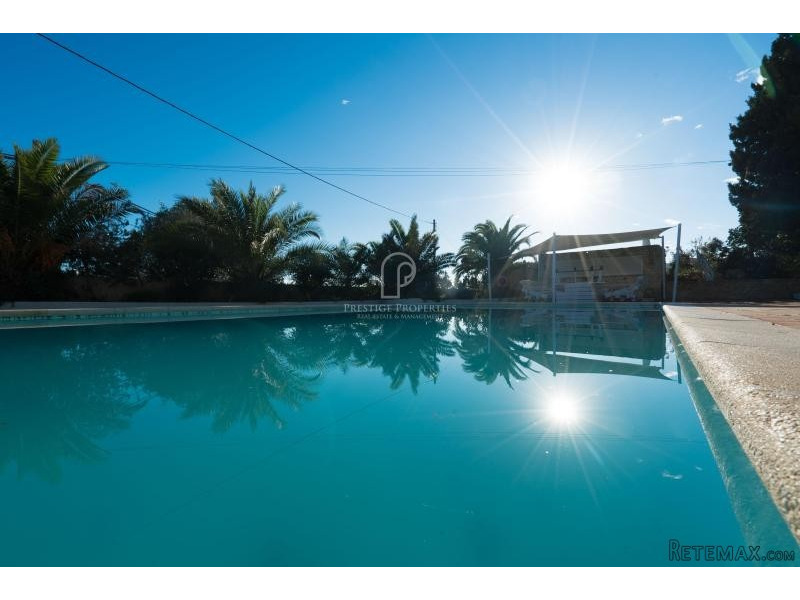 Finca with pool and restaurant licence.. - 2