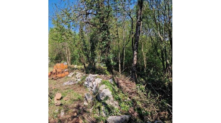 Brgud građevinsko zemljište