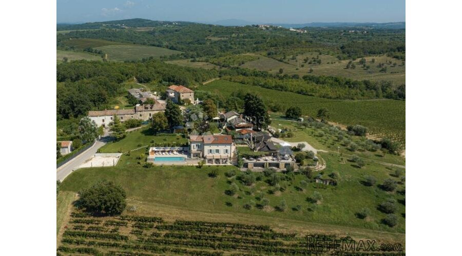 RENOMIRANI RESTORAN S BOUTIQUE HOTELOM NA BREŽULJKU