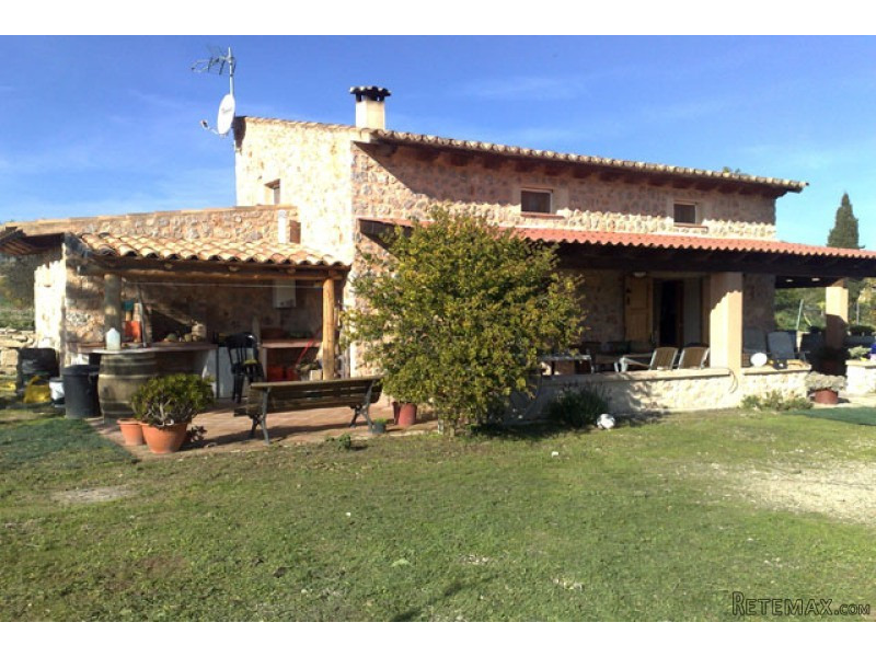 2 Bedrooms Finca For Sale