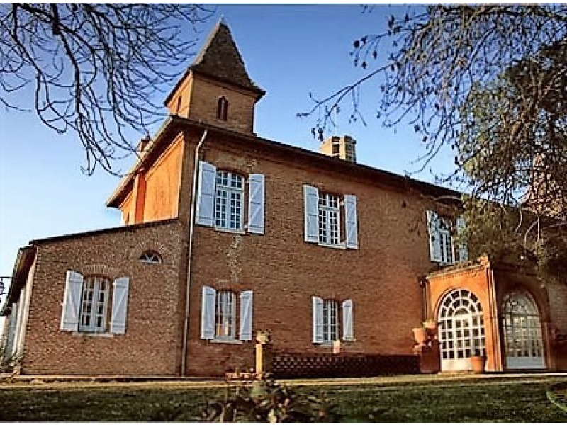 Chateau And Gite Complex With Various.. - 2