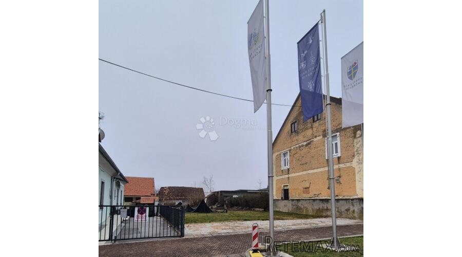 Građevinsko zemljište 698m² u centru Sv. Križ Začretja!