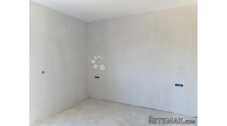 Novogradnja - 127,5m2 s bazenom i krovnom terasom - 3