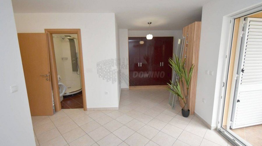 Lijepi apartman s 2 spavaće sobe! Grad Krk - okolica! - 6
