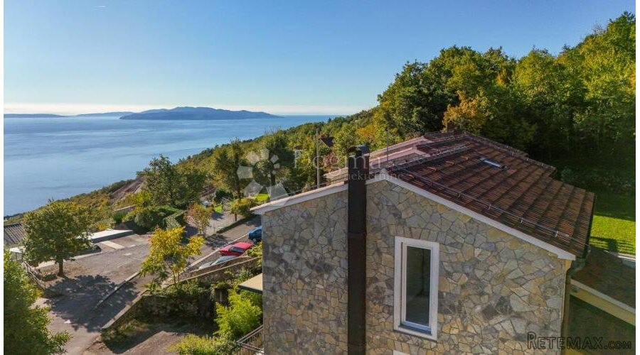 Premium kuća u nizu – Bazen, garaža, podno grijanje - 2