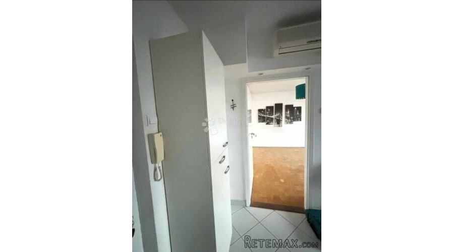 Stan Gornji Grad - Centar Osijeka 40m2 - 3