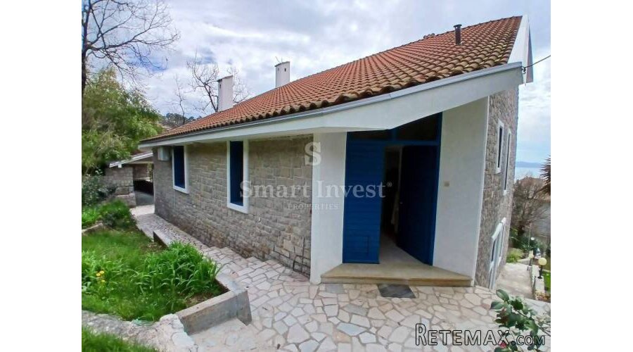MATULJI, samostojeća kuća s bazenom