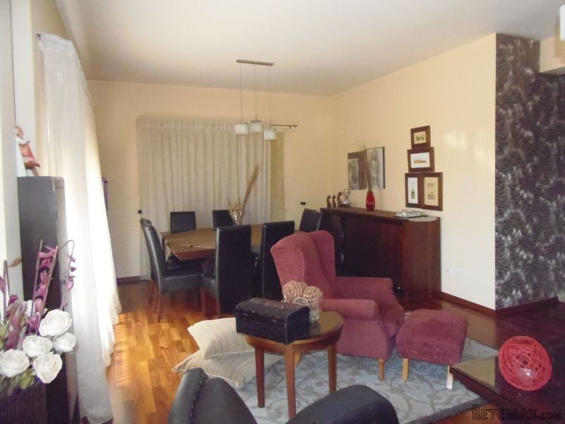 TWO-LEVEL 4 BEDROOM HOUSE FOR RENT IN.. - 2