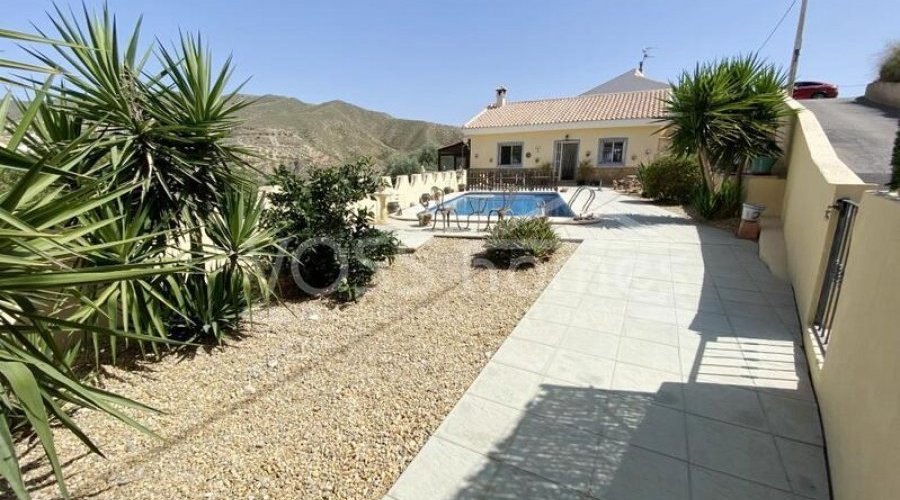 NEW LISTING TO VOSS HOMES - A lovingly maintained &.. - 12