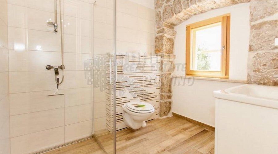 Rustikalna renovirana kamena kuća! - 12